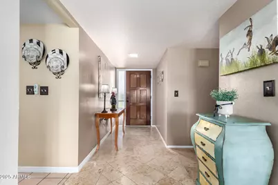 815 E Coral Gables Drive, Phoenix, AZ 85022 - Photo 9