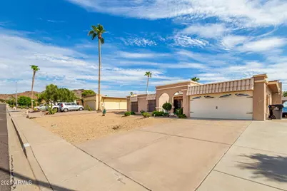 815 E Coral Gables Drive, Phoenix, AZ 85022 - Photo 5