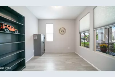 22477 N 95th Drive, Peoria, AZ 85383 - Photo 11