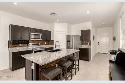 2004 W Sandoval Avenue, Apache Junction, AZ 85120 - Photo 13