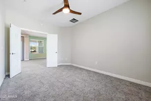 2425 W Bronco Butte Trl, Phoenix, AZ 85085 - Photo 17