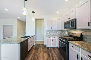 2425 W Bronco Butte Trl, Phoenix, AZ 85085 - Photo 7