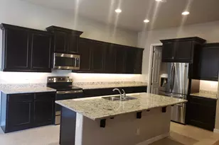 8552 W Midway Ave, Glendale, AZ 85305 - Photo 7