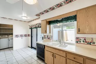 13428 N 108th Dr, Sun City, AZ 85351 - Photo 9