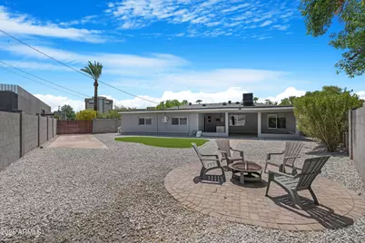 3001 N 43rd Place, Phoenix, AZ 85018 - Photo 35