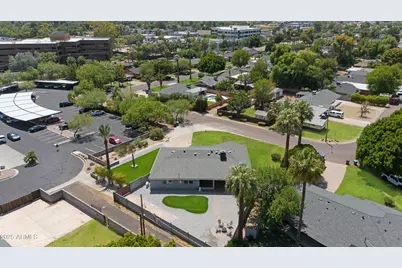 3001 N 43rd Place, Phoenix, AZ 85018 - Photo 45