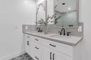 4642 N 31st St, Phoenix, AZ 85016 - Photo 15