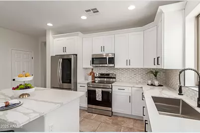 1332 E Cassia Lane, Gilbert, AZ 85298 - Photo 5