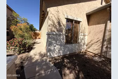 26140 W Runion Drive, Buckeye, AZ 85396 - Photo 3