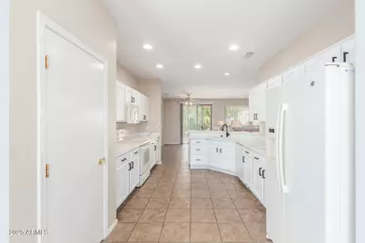 16639 W Bajada Trail, Surprise, AZ 85387 - Photo 7