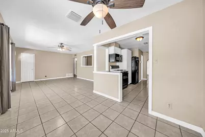 3221 W Sells Drive, Phoenix, AZ 85017 - Photo 17