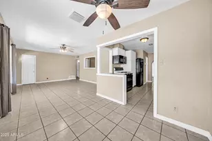 3221 W Sells Dr, Phoenix, AZ 85017 - Photo 17