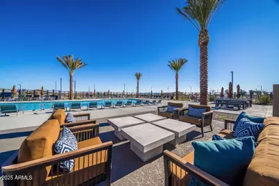 12055 N 169th Avenue, Surprise, AZ 85388 - Photo 9