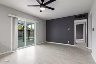 3336 E Earll Dr, Phoenix, AZ 85018 - Photo 7