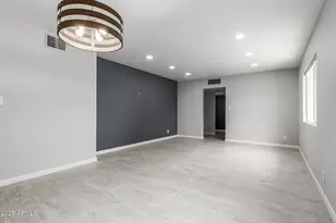 3336 E Earll Dr, Phoenix, AZ 85018 - Photo 5