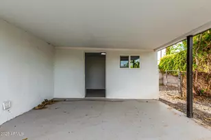 3336 E Earll Dr, Phoenix, AZ 85018 - Photo 35