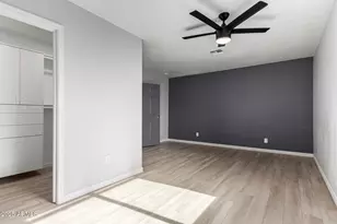 3336 E Earll Dr, Phoenix, AZ 85018 - Photo 15