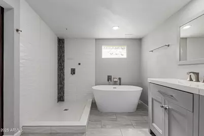 3336 E Earll Drive, Phoenix, AZ 85018 - Photo 17