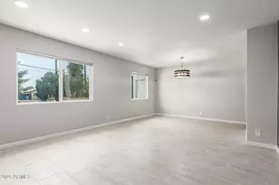 3336 E Earll Dr, Phoenix, AZ 85018 - Photo 5