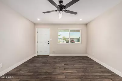 4231 W El Camino Drive, Phoenix, AZ 85051 - Photo 11