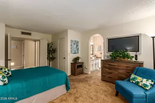 2221 W Rockwell Dr, Chandler, AZ 85224 - Photo 9