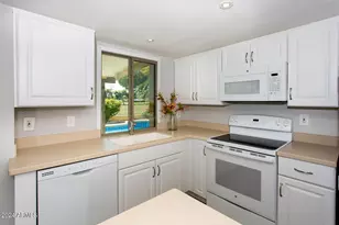 7232 S La Rosa Dr, Tempe, AZ 85283 - Photo 3