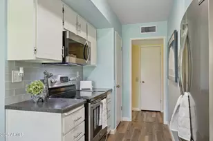 19033 N Signal Butte Cir, Sun City, AZ 85373 - Photo 11