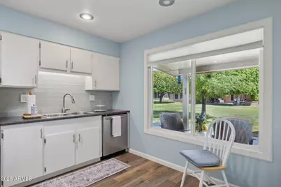 19033 N Signal Butte Circle, Sun City, AZ 85373 - Photo 3