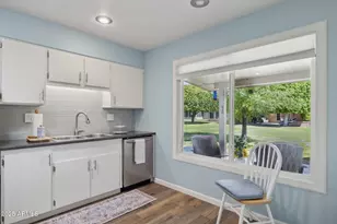 19033 N Signal Butte Cir, Sun City, AZ 85373 - Photo 3