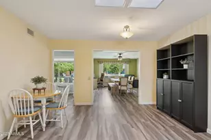 19033 N Signal Butte Cir, Sun City, AZ 85373 - Photo 7