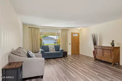 19033 N Signal Butte Circle, Sun City, AZ 85373 - Photo 9