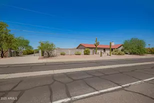 13036 N 36th St, Phoenix, AZ 85032 - Photo 3