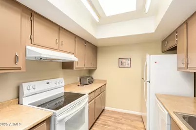 704 S Lebanon Lane, Tempe, AZ 85288 - Photo 11