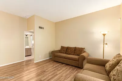 704 S Lebanon Lane, Tempe, AZ 85288 - Photo 5