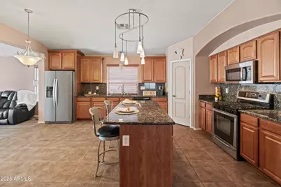 2911 E Quiet Hollow Lane, Phoenix, AZ 85024 - Photo 11