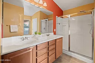 2911 E Quiet Hollow Ln, Phoenix, AZ 85024 - Photo 17