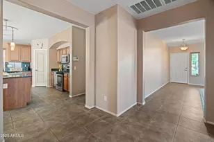 2911 E Quiet Hollow Ln, Phoenix, AZ 85024 - Photo 23