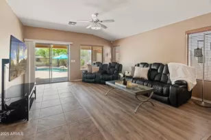 2911 E Quiet Hollow Ln, Phoenix, AZ 85024 - Photo 7