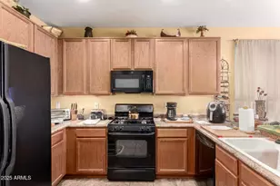 13332 S 176th Ln, Goodyear, AZ 85338 - Photo 5