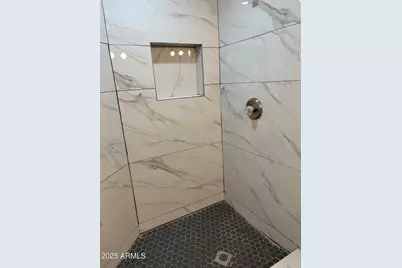 184 S Kent Street, Miami, AZ 85539 - Photo 17