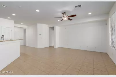 21853 N 261st Avenue, Buckeye, AZ 85396 - Photo 7