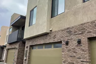 901 S Smith Rd, Tempe, AZ 85282 - Photo 1