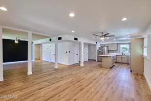 3737 E Turney Ave, Phoenix, AZ 85018 - Photo 1