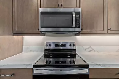 2121 W Sonoran Desert Drive W #107, Phoenix, AZ 85085 - Photo 7