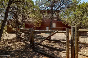 2796 Chandelle Ln, Overgaard, AZ 85933 - Photo 27