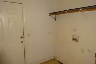 7148 N 48th Ave, Glendale, AZ 85301 - Photo 9