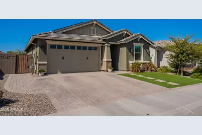 15258 W Latham Street, Goodyear, AZ 85338 - Photo 3