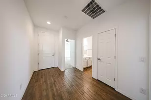 2306 E Branham Ln, Phoenix, AZ 85042 - Photo 3