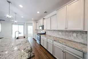 2306 E Branham Ln, Phoenix, AZ 85042 - Photo 19