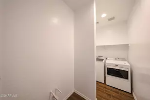 2306 E Branham Ln, Phoenix, AZ 85042 - Photo 23